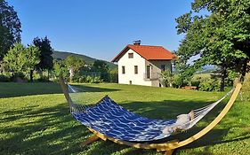Apartma Hisa Na Ravnah With Hot Tub
