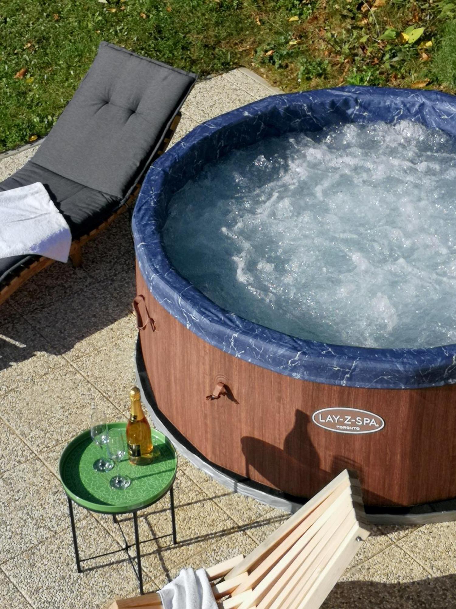 Apartma Hisa Na Ravnah With Hot Tub Pišece Exterior foto